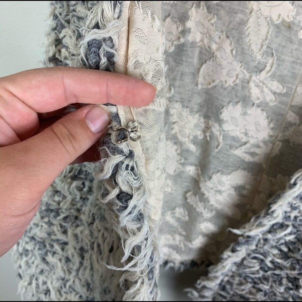 Free People Faux Fur Vest - Picture 6 of 12